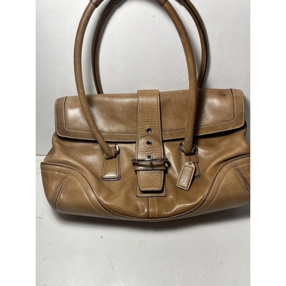 Coach Hampton Leather Soho Buckle Saddle Shoulder Bag Purse Cognac Brown 9251 - Picture 1 of 8